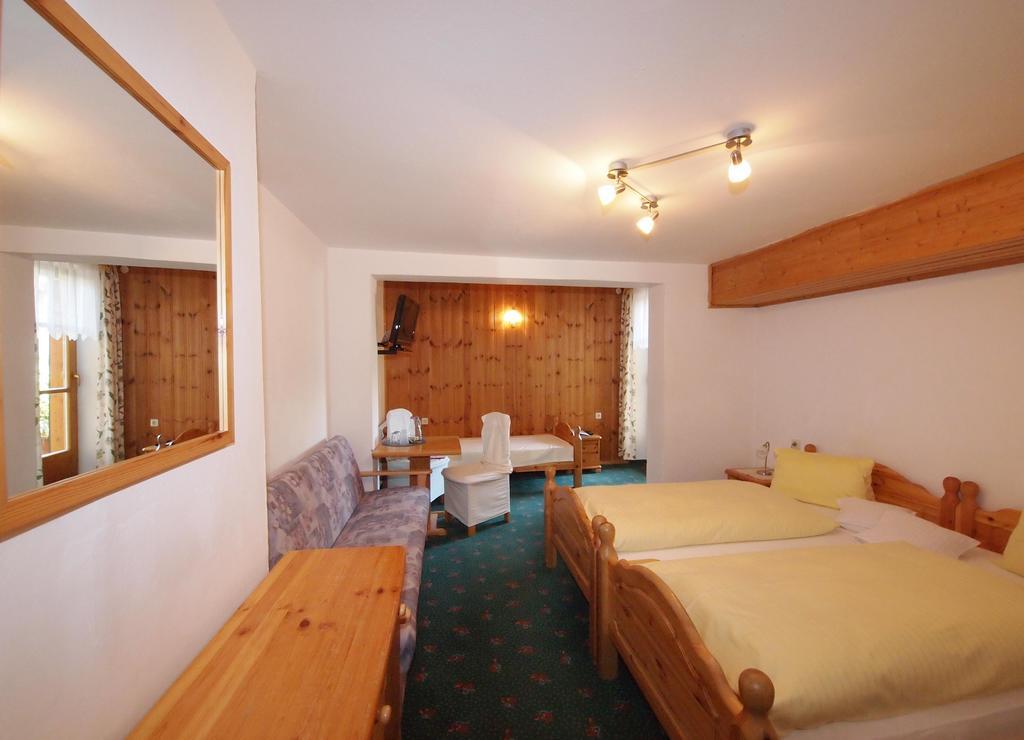 Gasthof Pesbichl Goldegg Δωμάτιο φωτογραφία